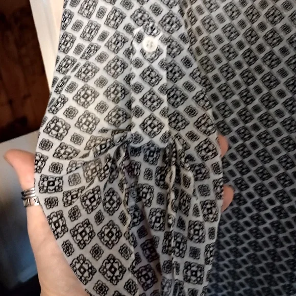 AB Studio Patterned Button-Up Blouse Size XL - Picture 2 of 3